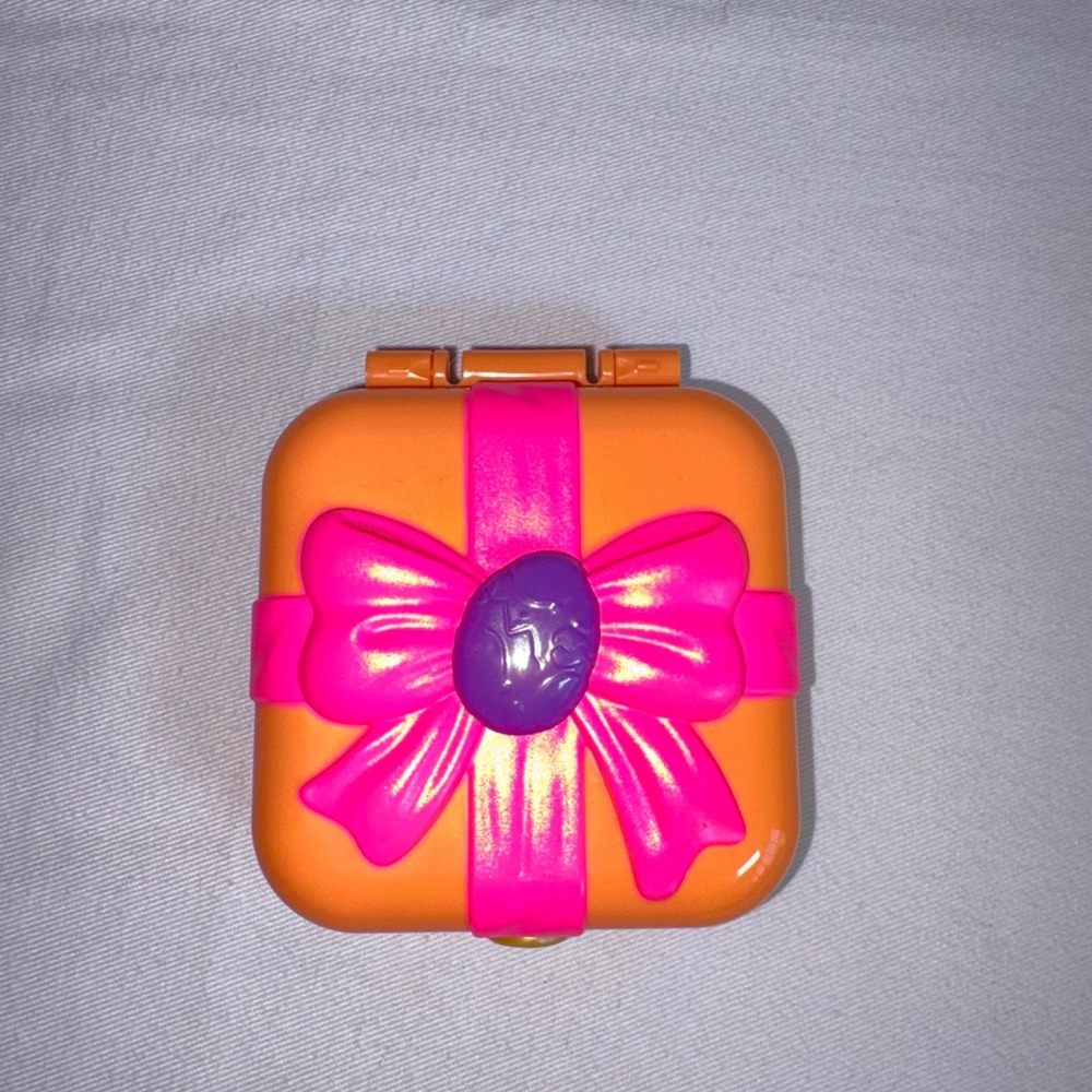 Polly Pocket Tiny Pocket Places GDK77 Orange Excellent Prehistoric Dinosaur Toy